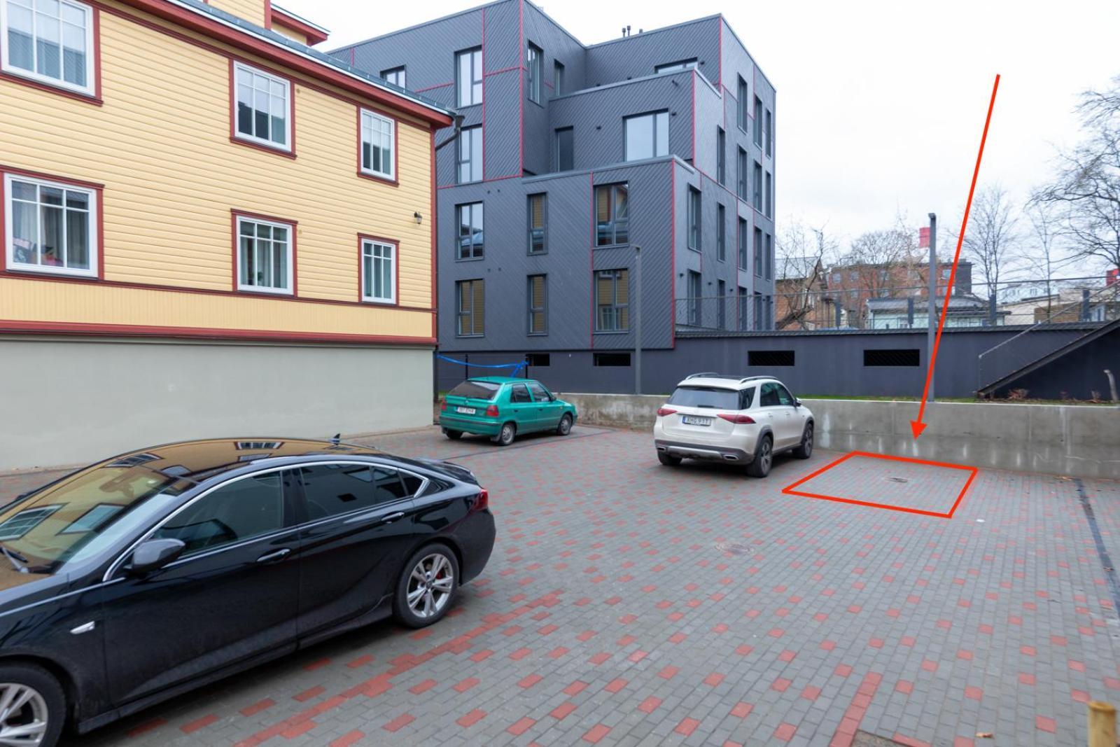 Charming 1 Bedroom In Superb Location Free Parking Appartement *